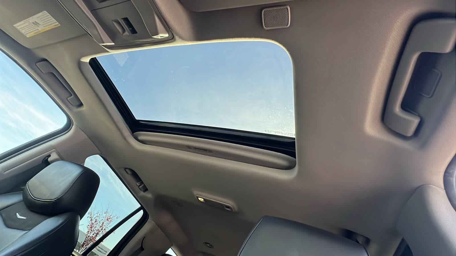 Thumbnail: 2020 Cadillac Escalade - 31