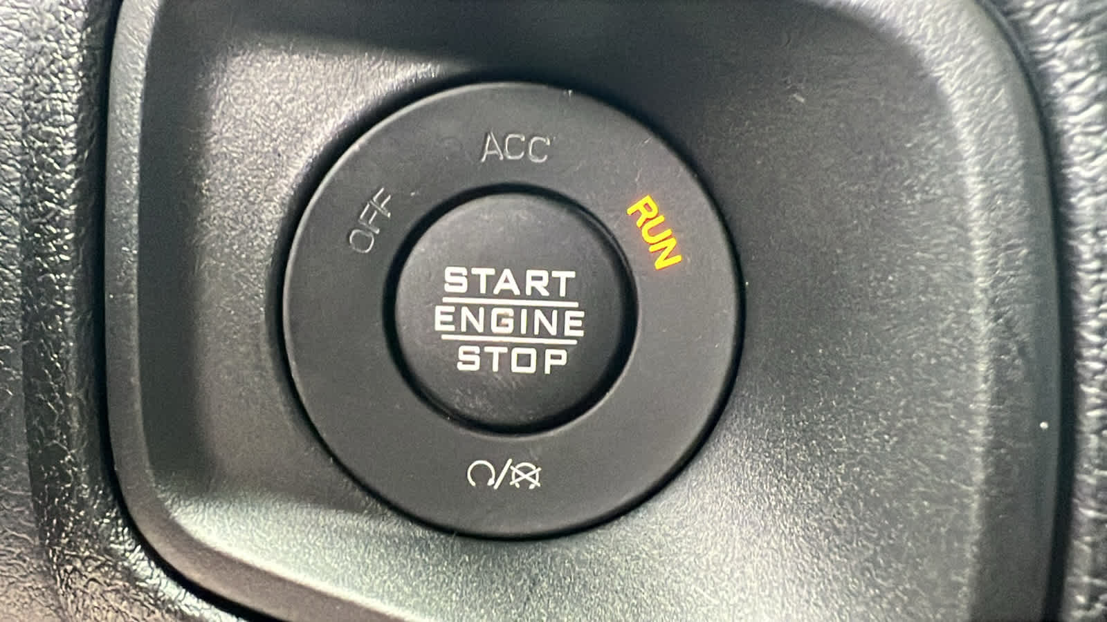 Thumbnail: 2025 Jeep Wrangler - 17