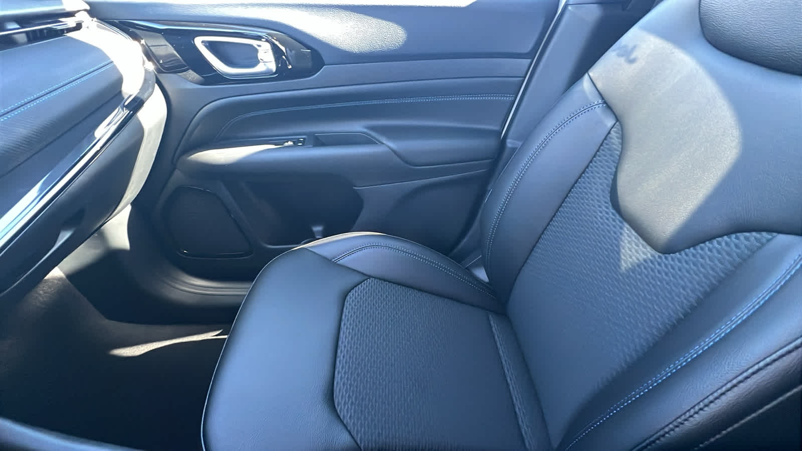 Thumbnail: 2026 Jeep Compass - 12