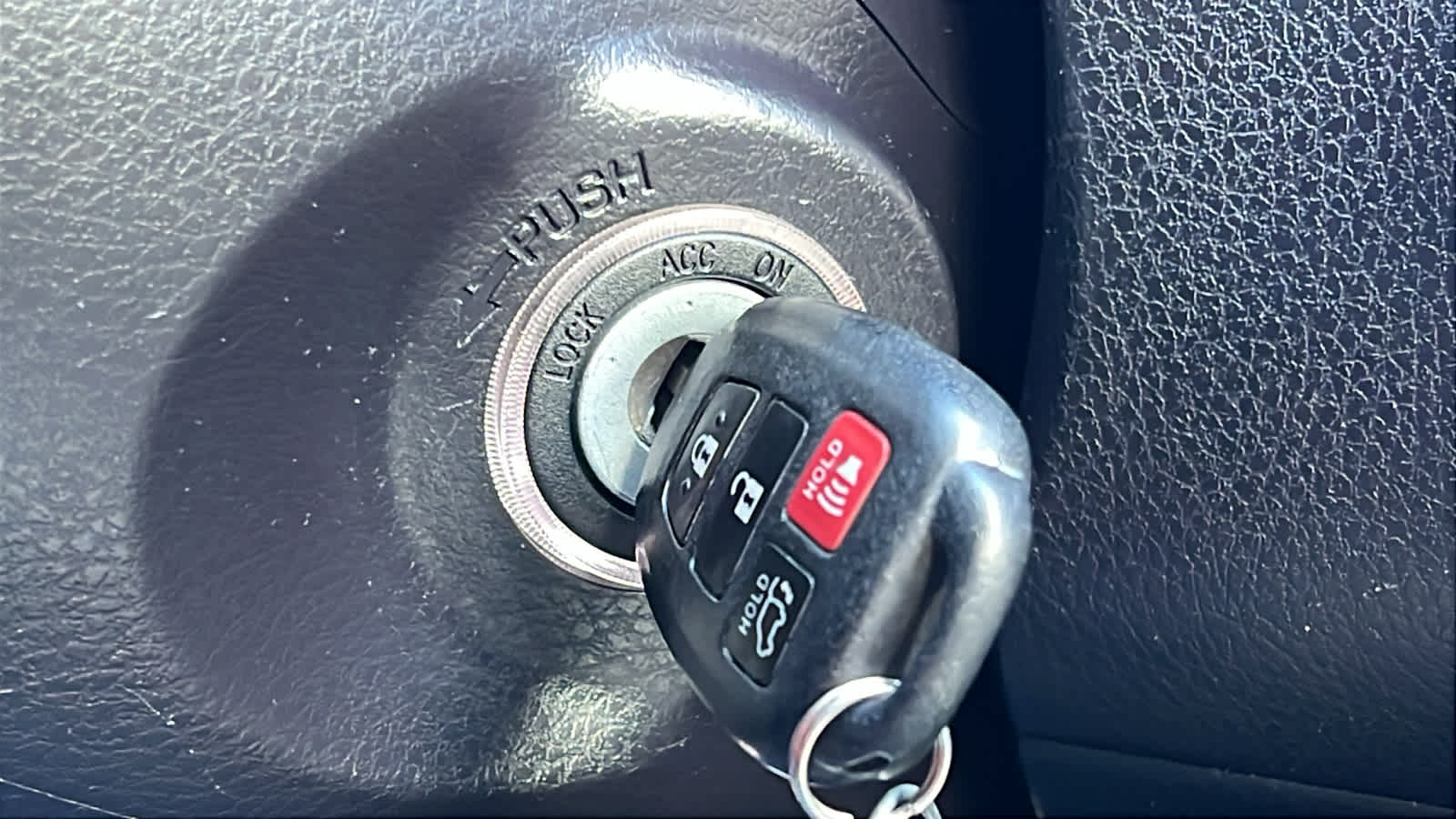 Thumbnail: 2019 Toyota Highlander - 17