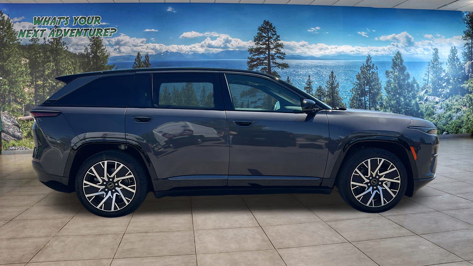 Thumbnail: 2025 Jeep Wagoneer S - 4