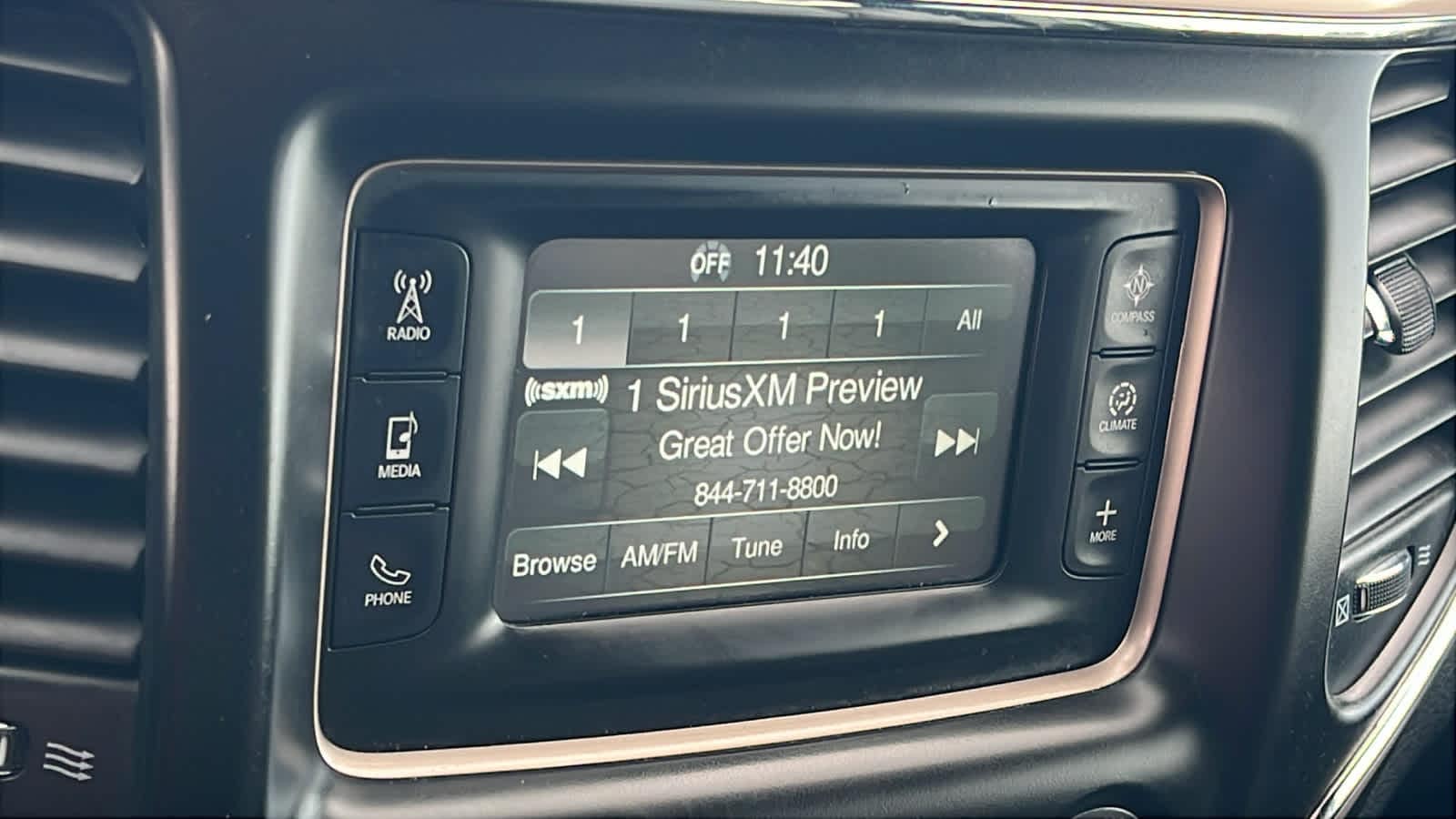 Thumbnail: 2016 Jeep Grand Cherokee - 15