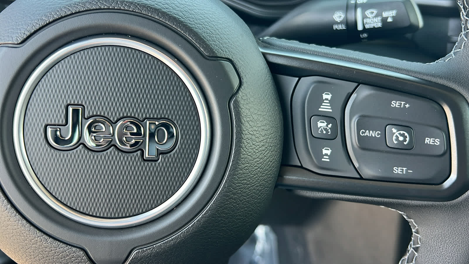 Thumbnail: 2025 Jeep Gladiator - 20