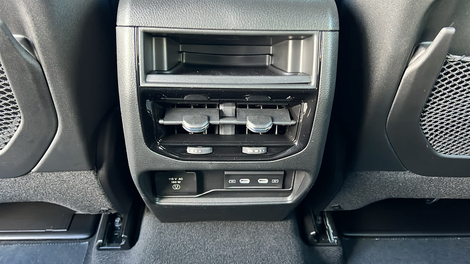 Thumbnail: 2026 Jeep Grand Cherokee - 25