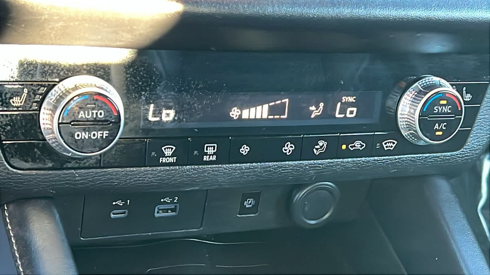 Thumbnail: 2022 Mitsubishi Outlander - 14