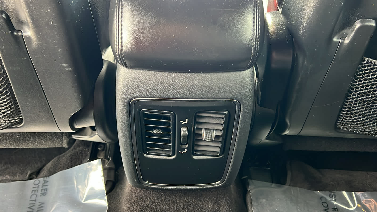 Thumbnail: 2016 Jeep Grand Cherokee - 24