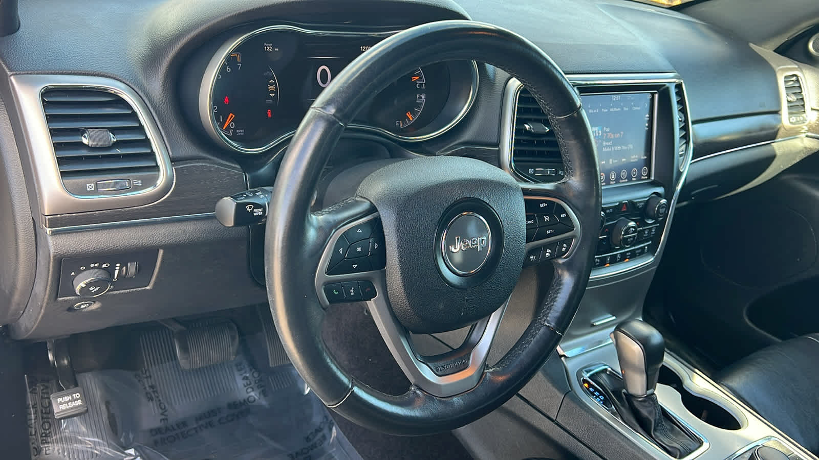 Thumbnail: 2018 Jeep Grand Cherokee - 10