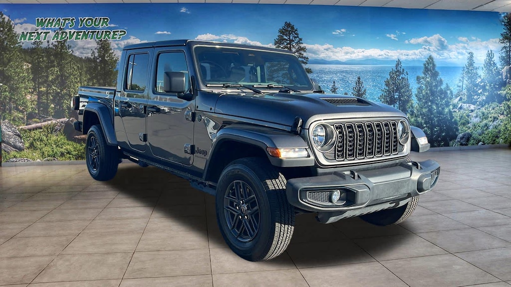 New 2026 Jeep Gladiator Sport S Pickup