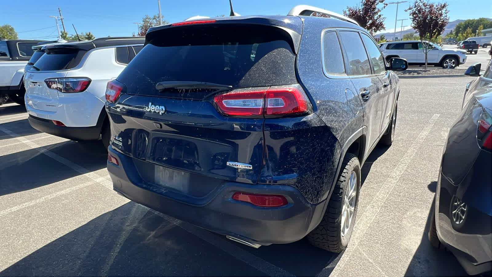 Thumbnail: 2018 Jeep Cherokee - 10
