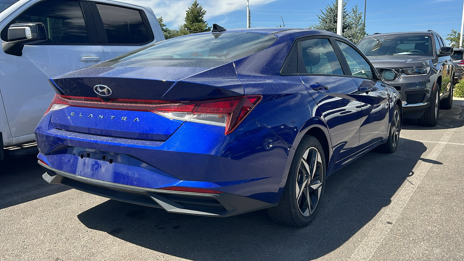 Thumbnail: 2023 Hyundai Elantra - 5
