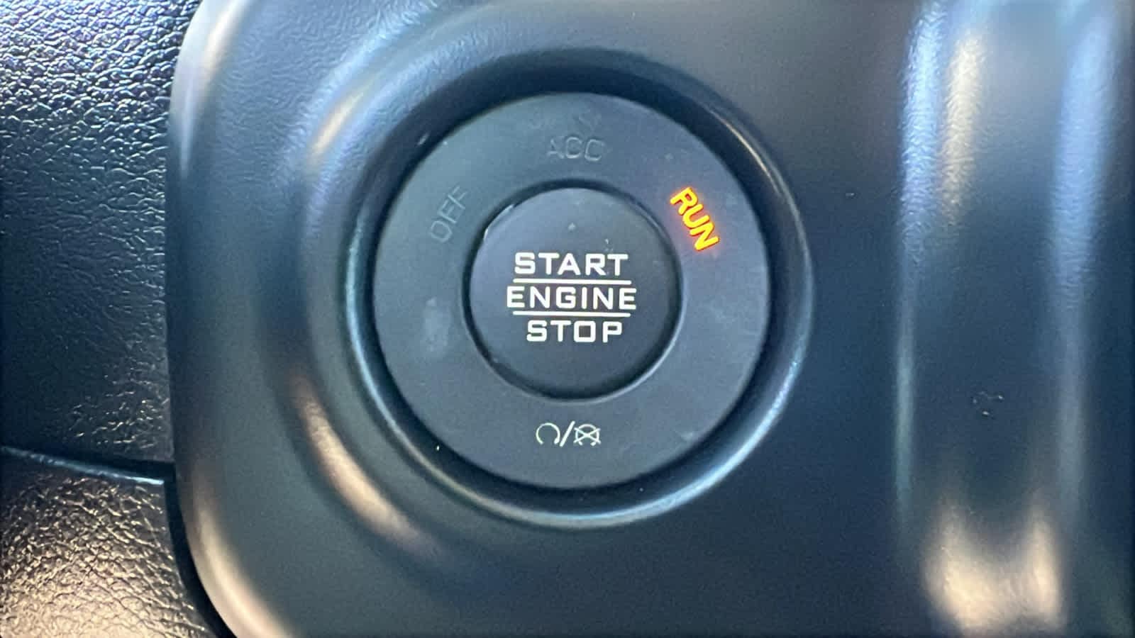 Thumbnail: 2022 Jeep Wrangler - 17