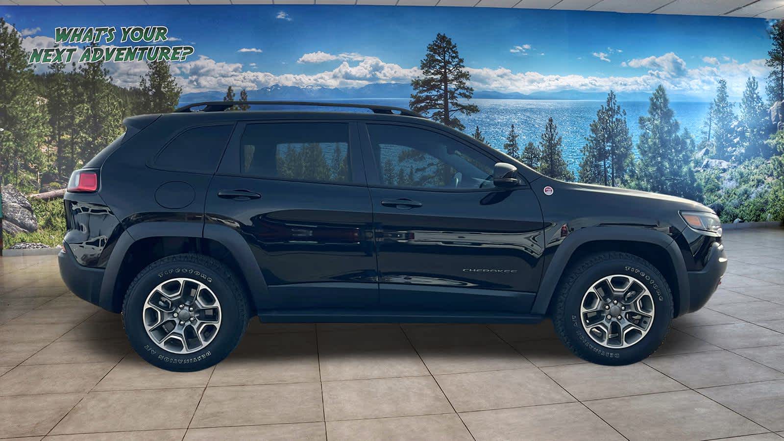 Thumbnail: 2022 Jeep Cherokee - 4