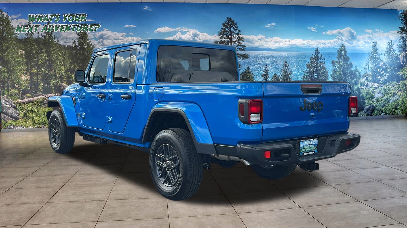 Thumbnail: 2026 Jeep Gladiator - 7