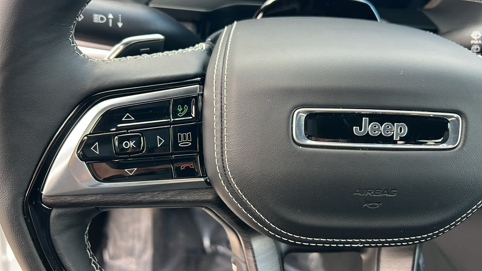 Thumbnail: 2025 Jeep Grand Cherokee - 19