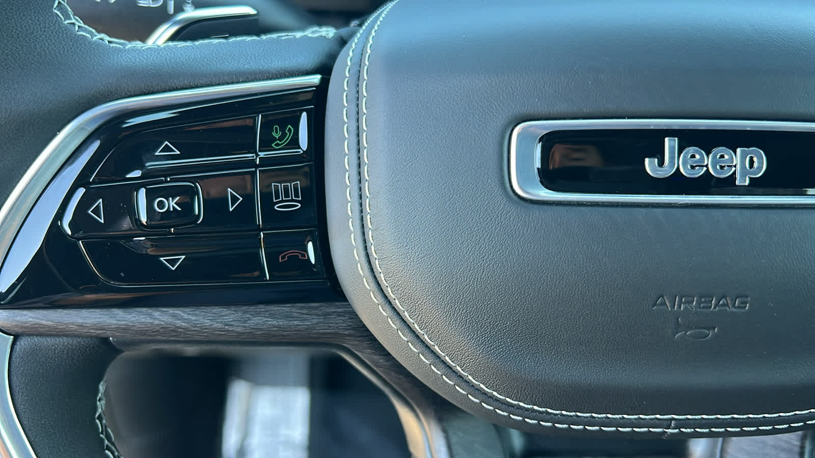 Thumbnail: 2025 Jeep Grand Cherokee - 19