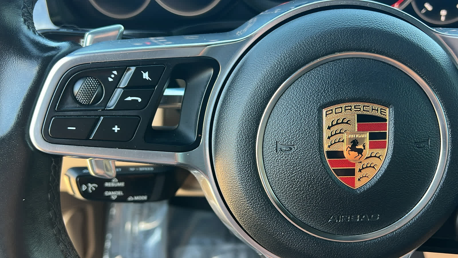 Thumbnail: 2019 Porsche Cayenne - 19