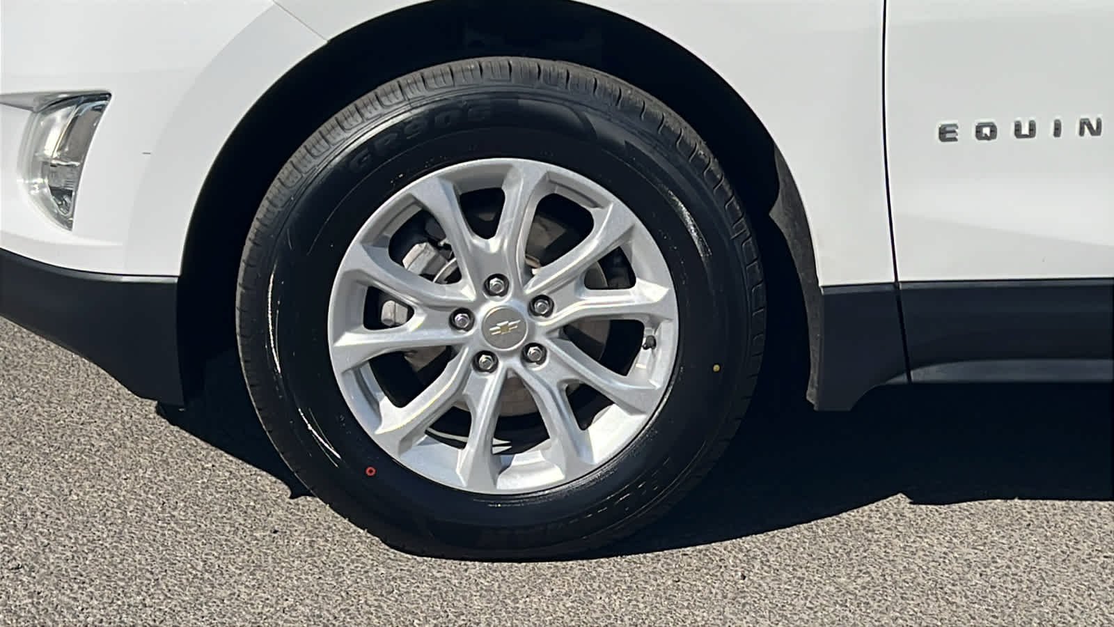 Thumbnail: 2020 Chevrolet Equinox - 9