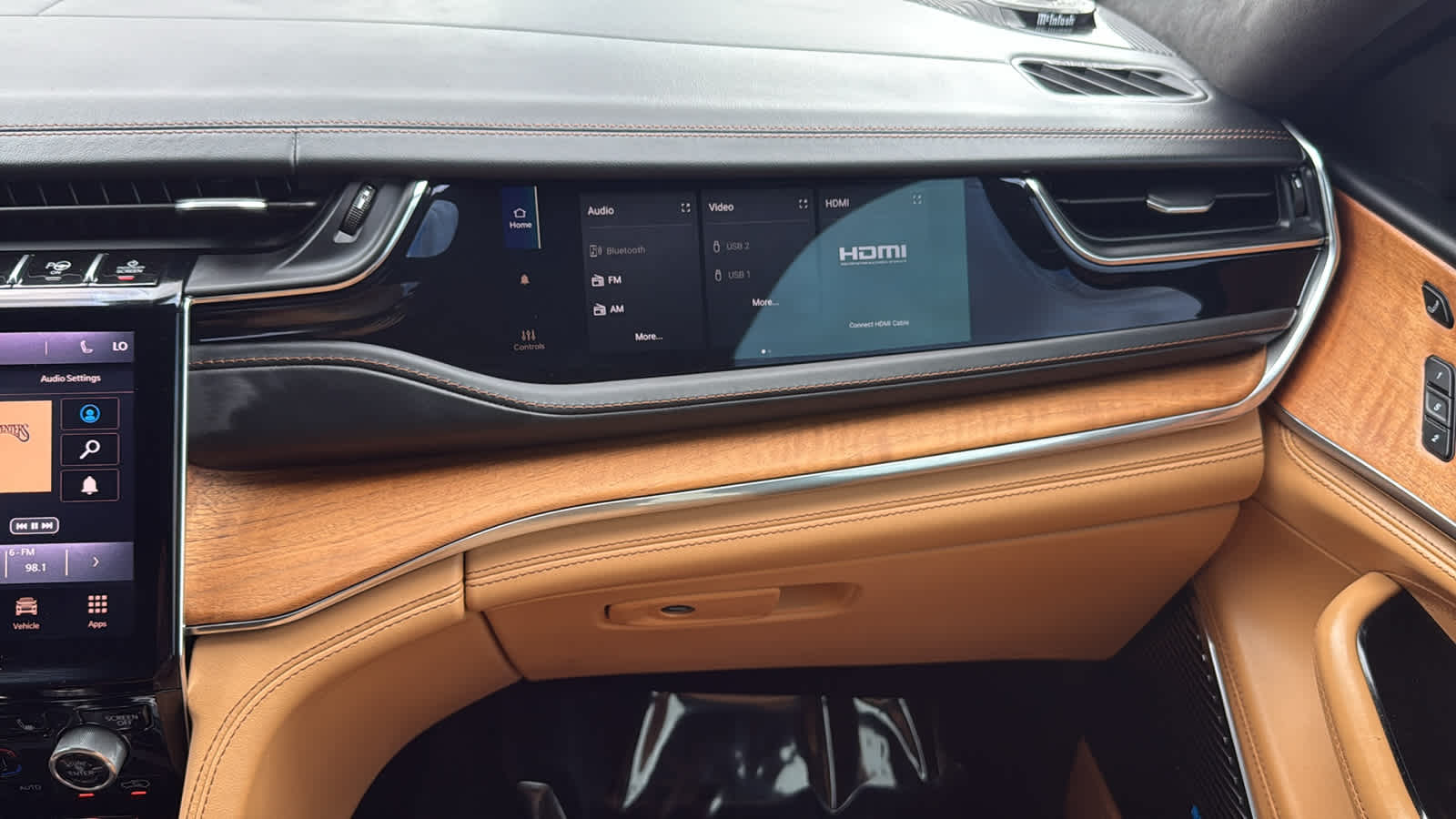 Thumbnail: 2022 Jeep Grand Cherokee - 31