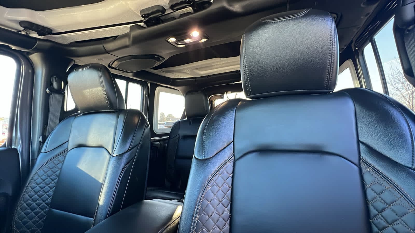 Thumbnail: 2021 Jeep Wrangler - 11