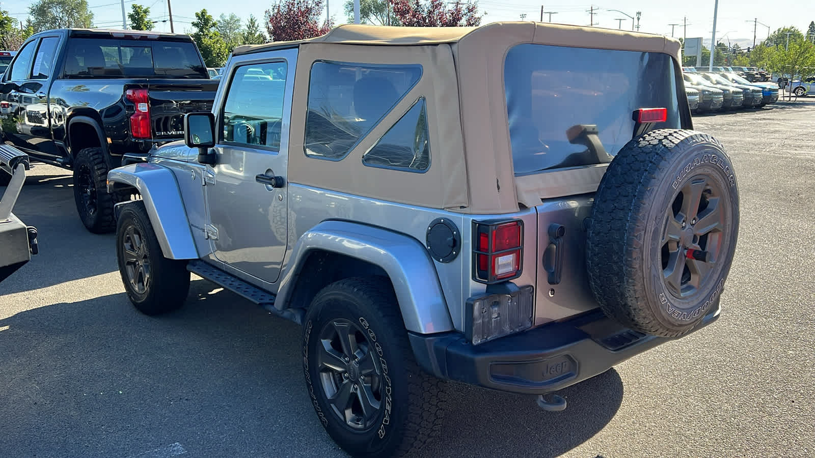 Thumbnail: 2018 Jeep Wrangler - 8
