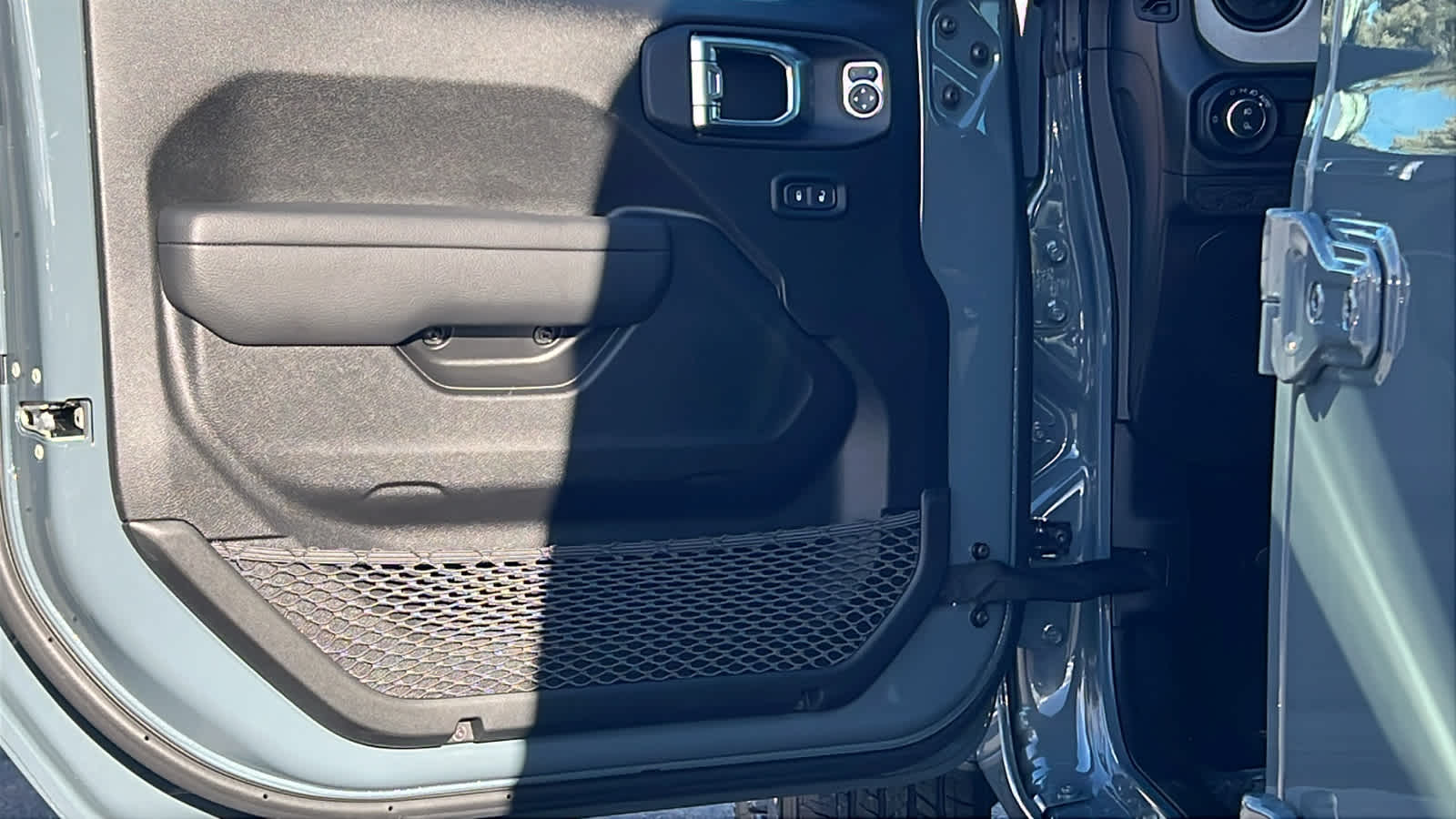 Thumbnail: 2026 Jeep Gladiator - 23