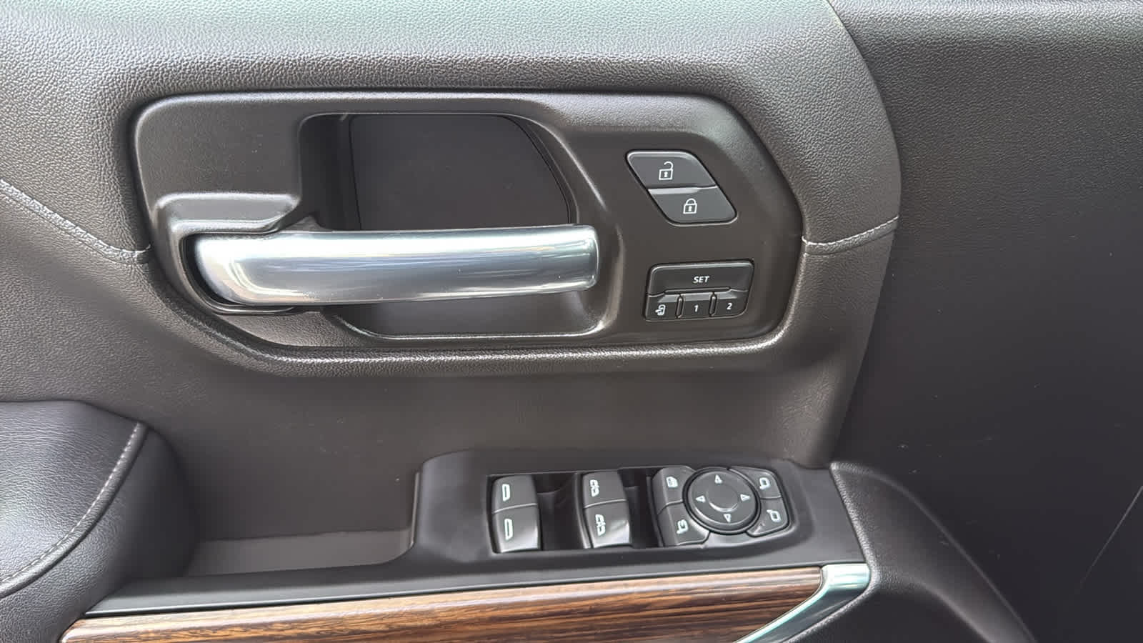 Thumbnail: 2022 Chevrolet Silverado 1500 - 22