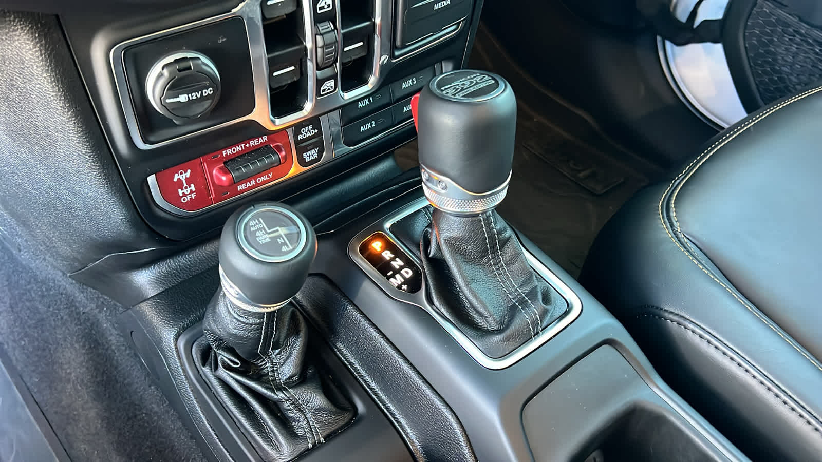 Thumbnail: 2025 Jeep Wrangler - 13