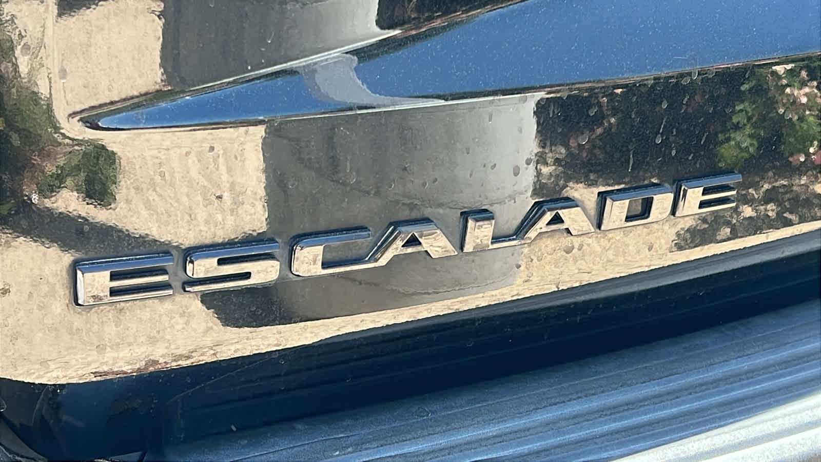Thumbnail: 2023 Cadillac Escalade - 5