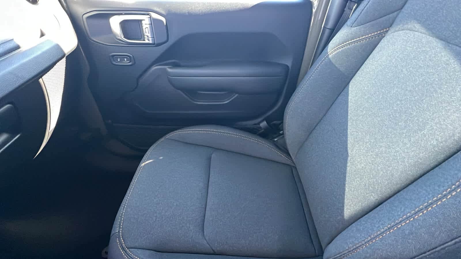 Thumbnail: 2026 Jeep Wrangler - 12