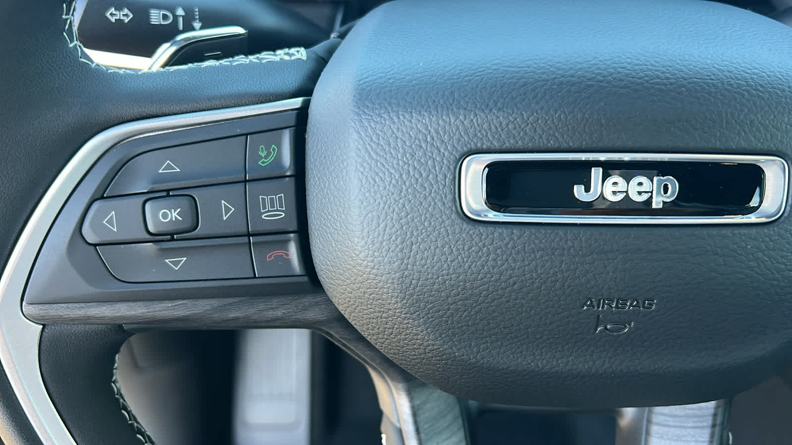 Thumbnail: 2025 Jeep Grand Cherokee - 19