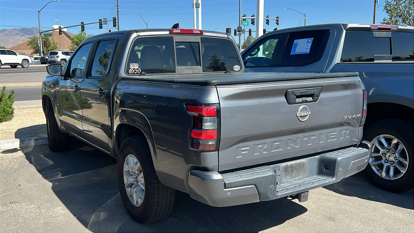 Thumbnail: 2022 Nissan Frontier - 9