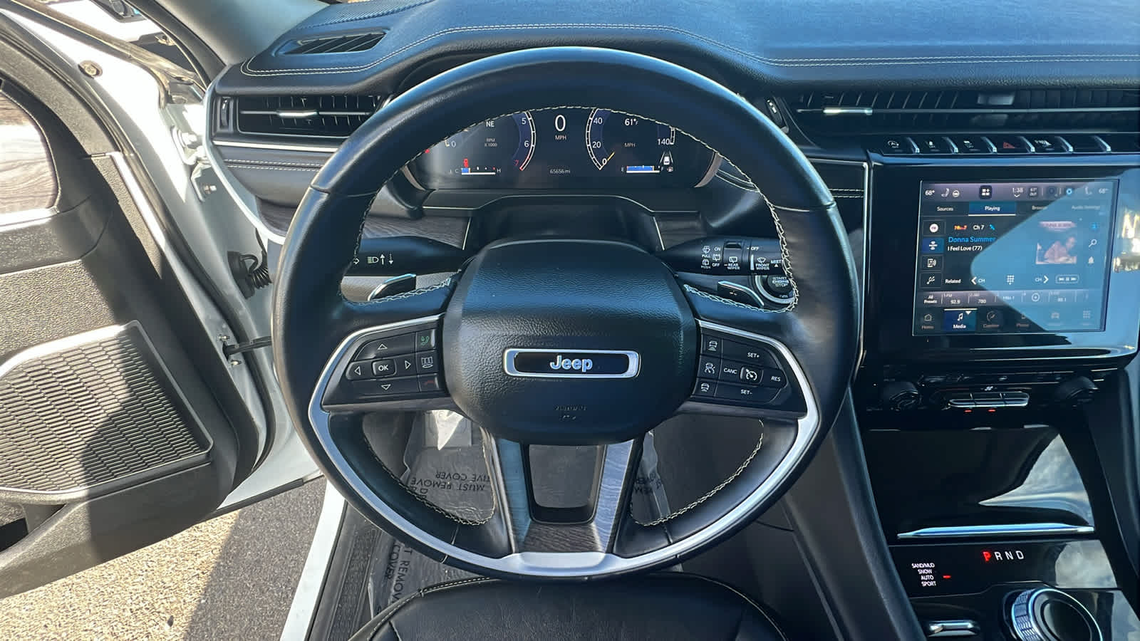 Thumbnail: 2022 Jeep Grand Cherokee - 18