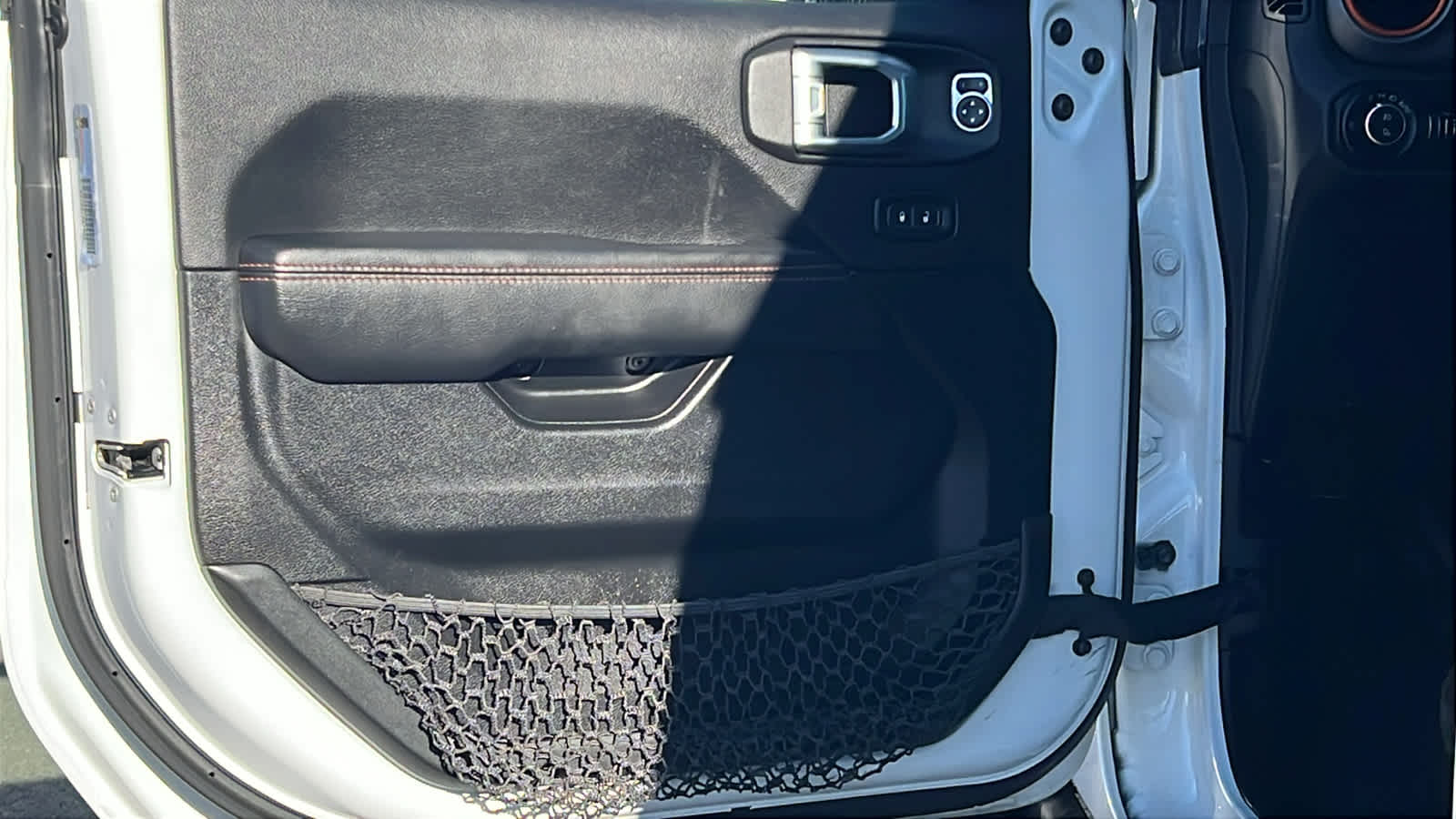 Thumbnail: 2021 Jeep Gladiator - 23