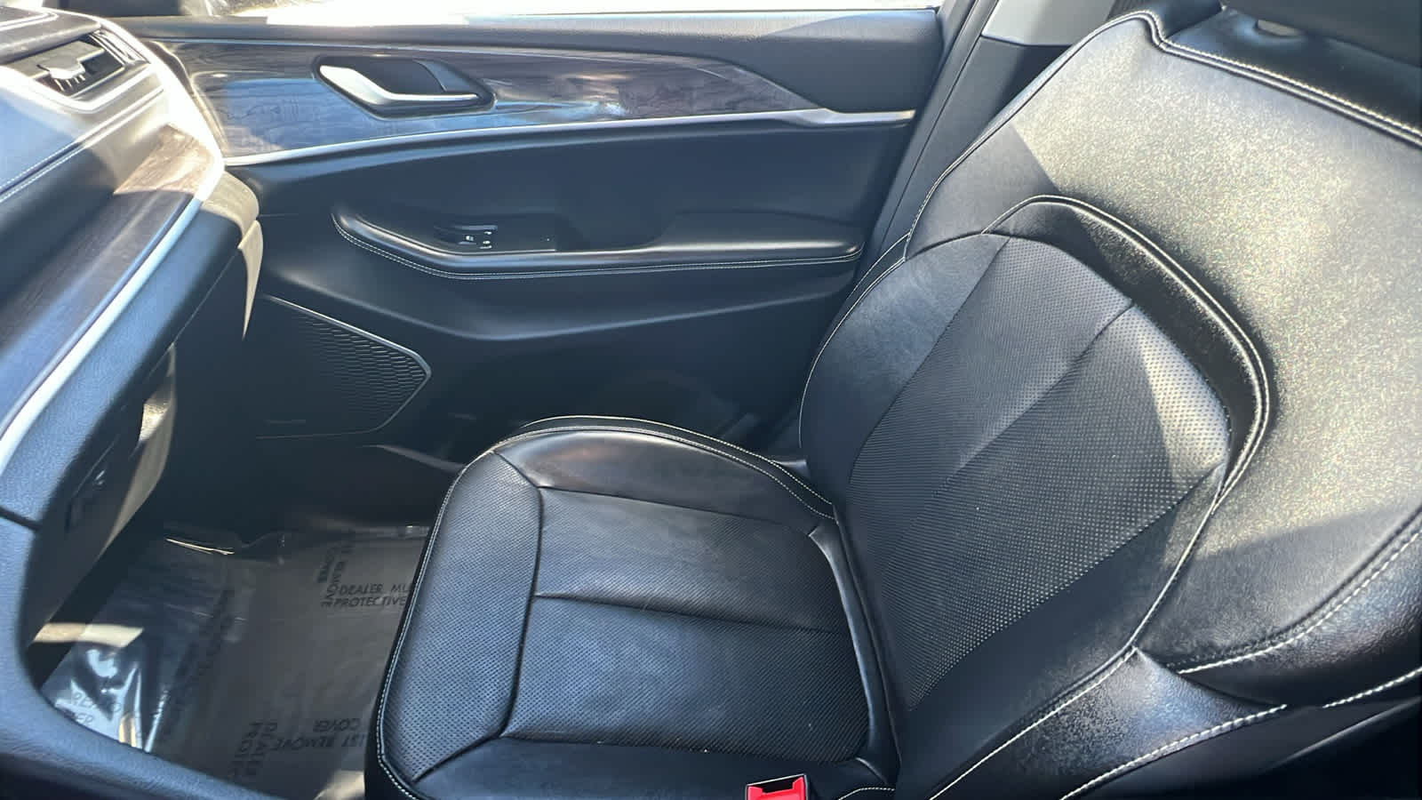 Thumbnail: 2023 Jeep Grand Cherokee - 12