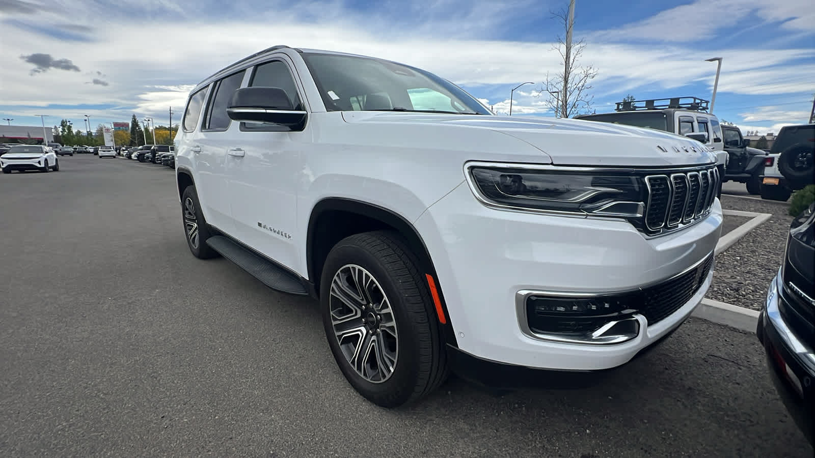 Thumbnail: 2025 Jeep Wagoneer - 2