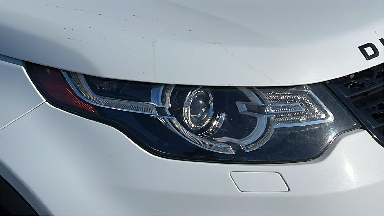 Thumbnail: 2017 Land Rover Discovery Sport - 4