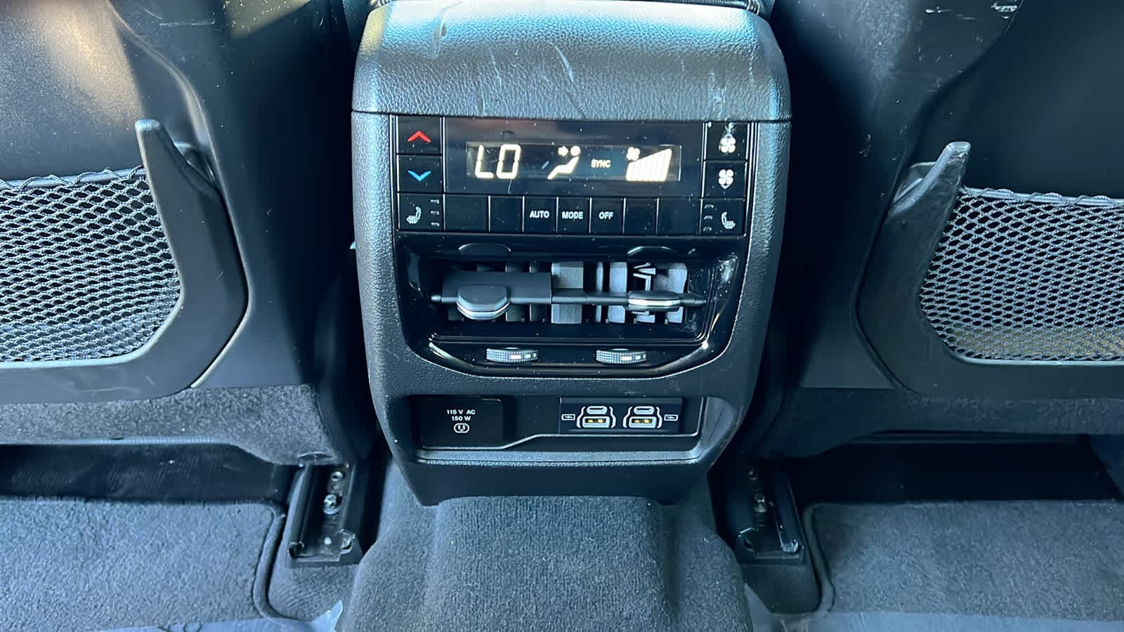 Thumbnail: 2023 Jeep Grand Cherokee - 25