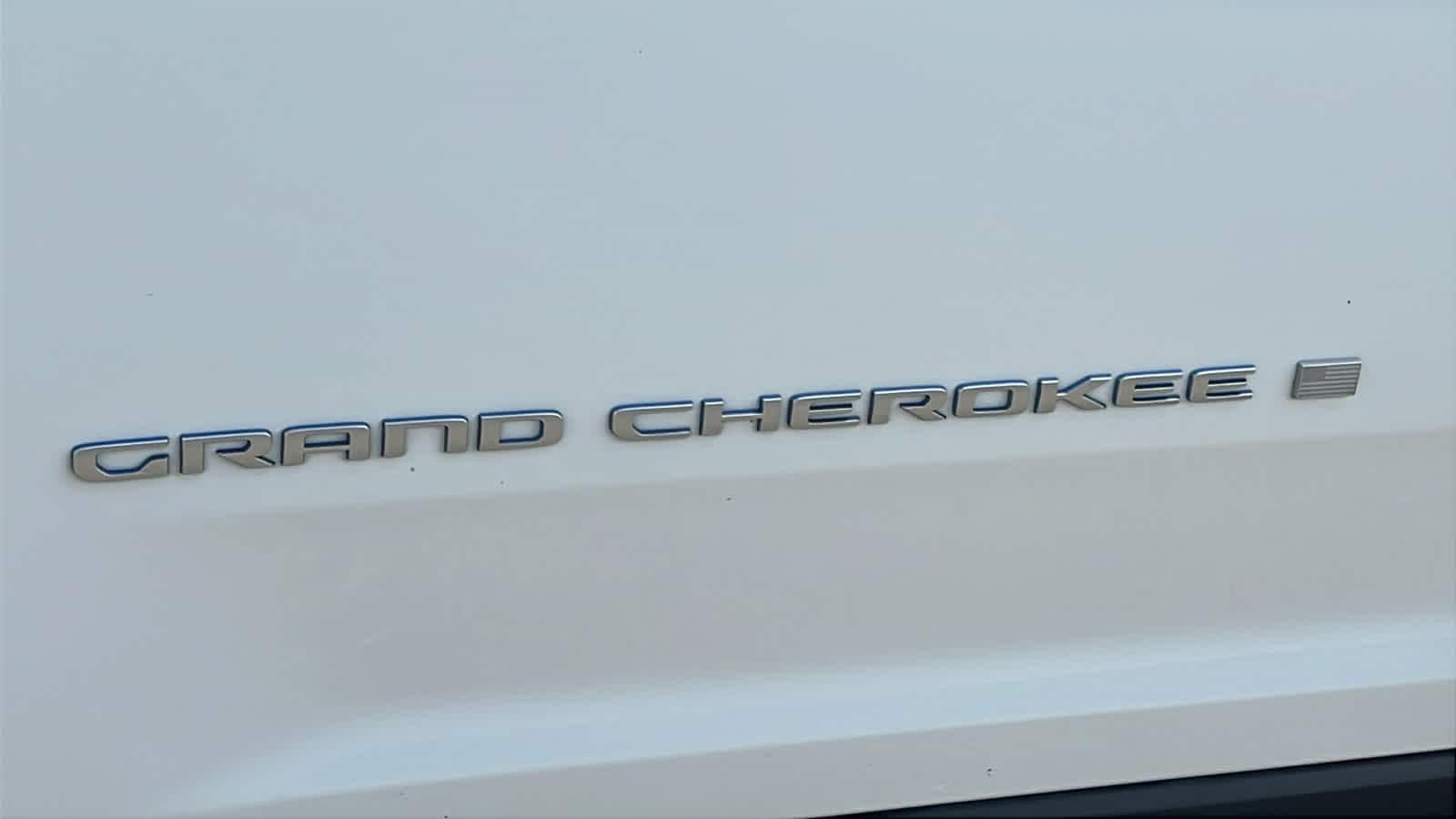 Thumbnail: 2024 Jeep Grand Cherokee - 28