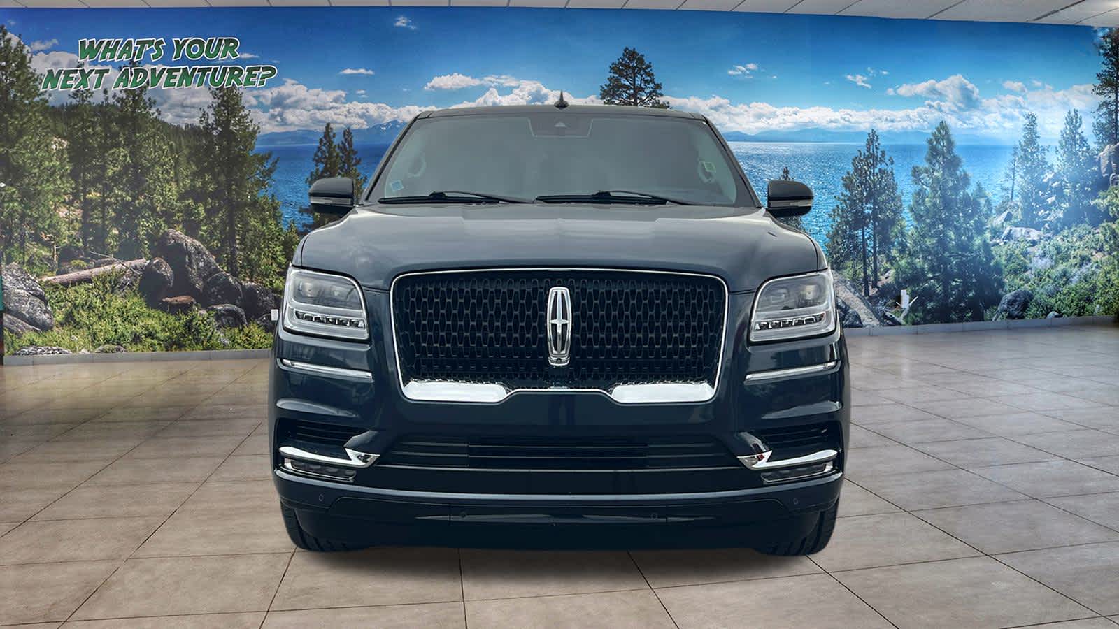 Thumbnail: 2021 Lincoln Navigator L - 2