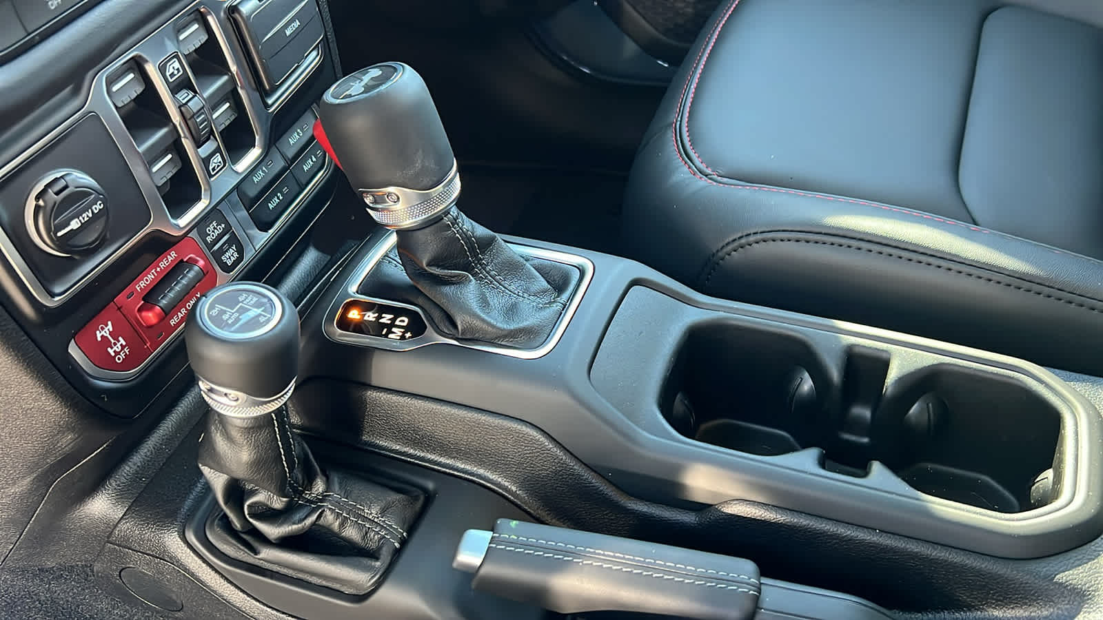 Thumbnail: 2026 Jeep Wrangler - 13