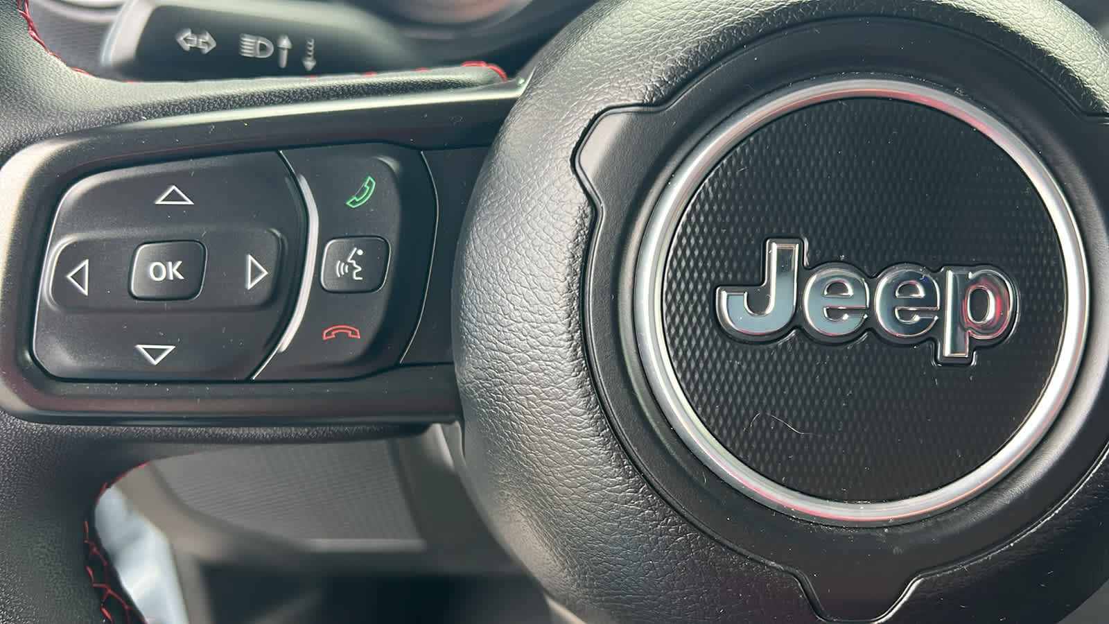 Thumbnail: 2025 Jeep Wrangler - 19