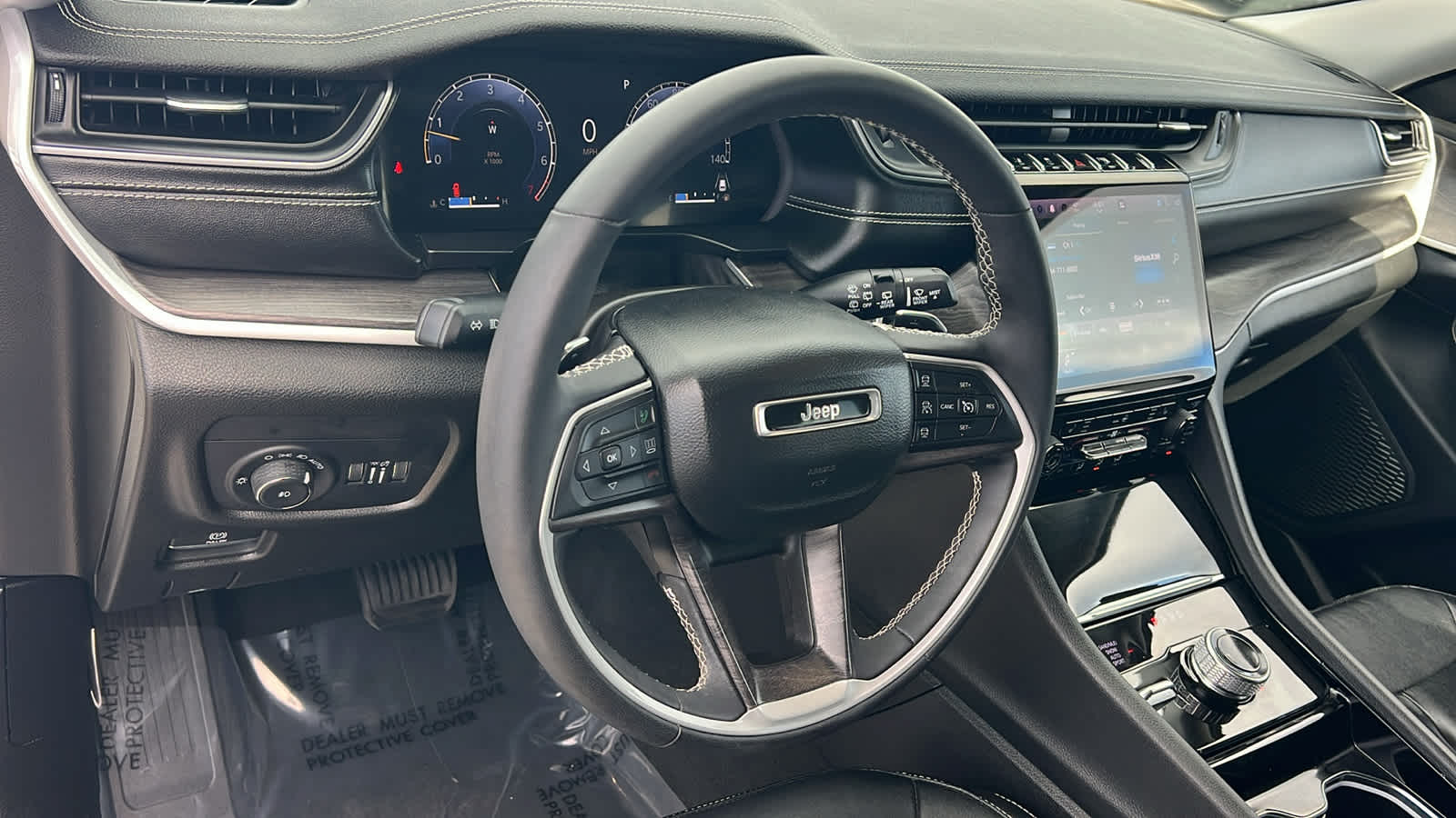 Thumbnail: 2023 Jeep Grand Cherokee - 10