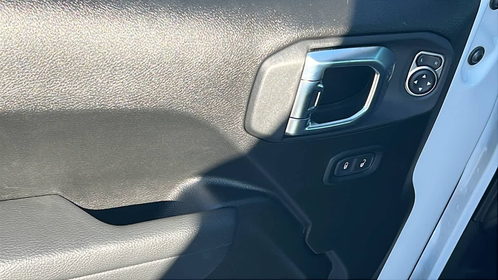 Thumbnail: 2026 Jeep Gladiator - 22