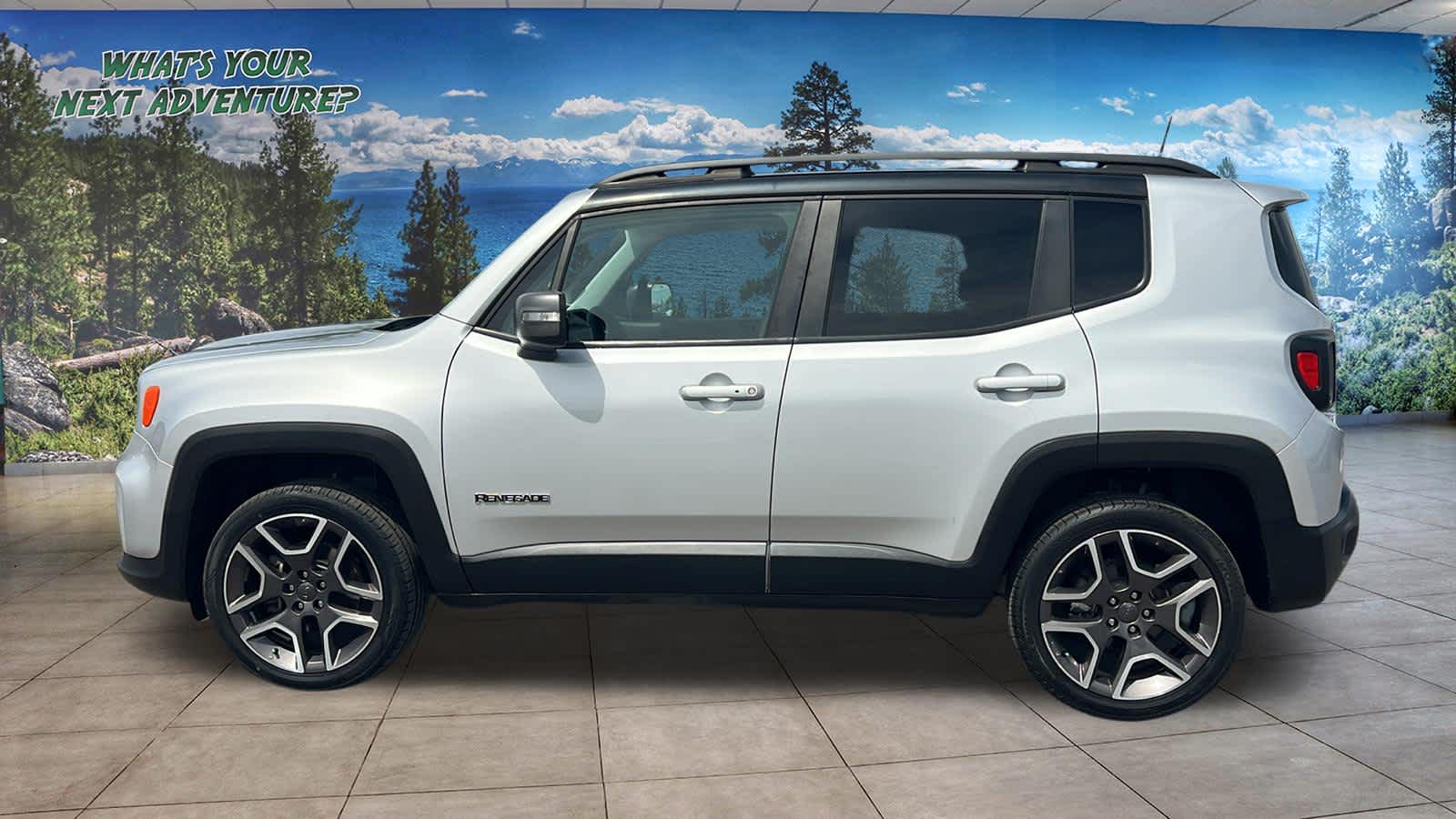 Thumbnail: 2019 Jeep Renegade - 8