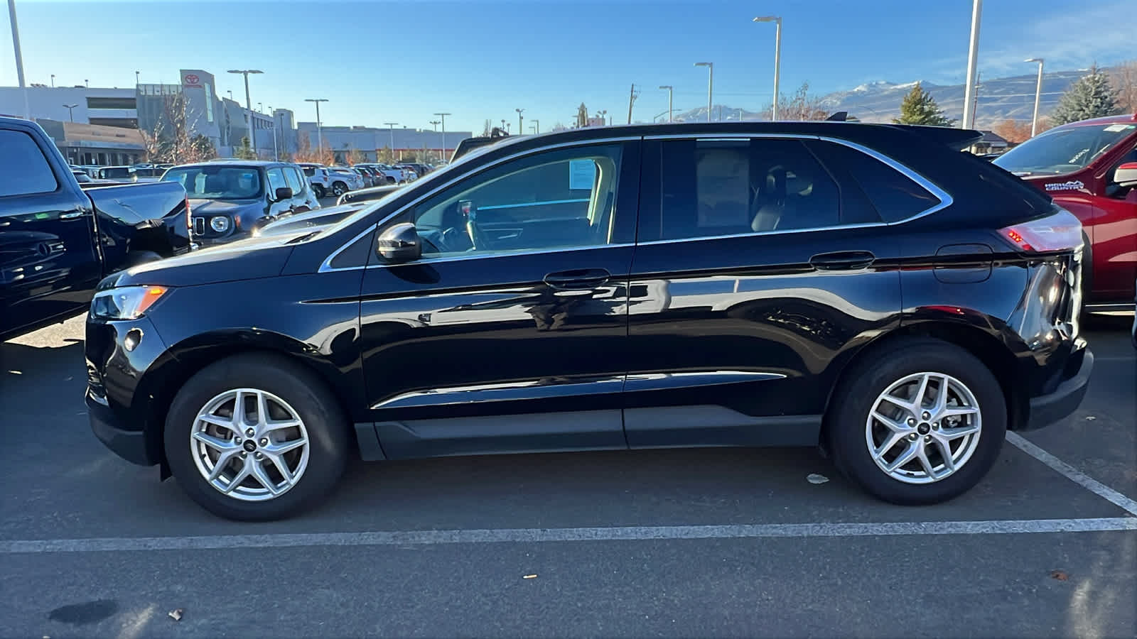 Thumbnail: 2023 Ford Edge - 7