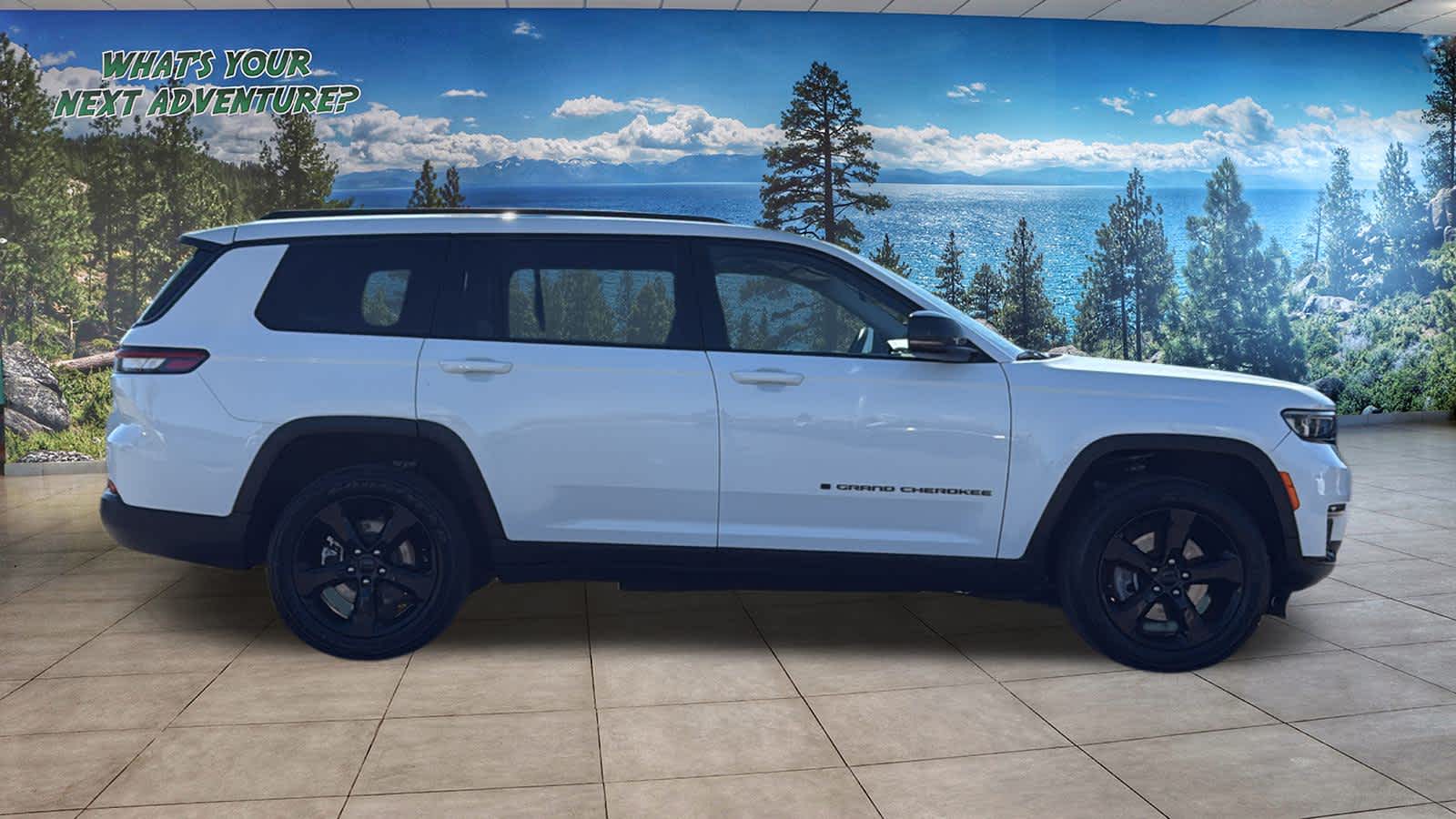 2023 Jeep Grand Cherokee Limited Edition 4