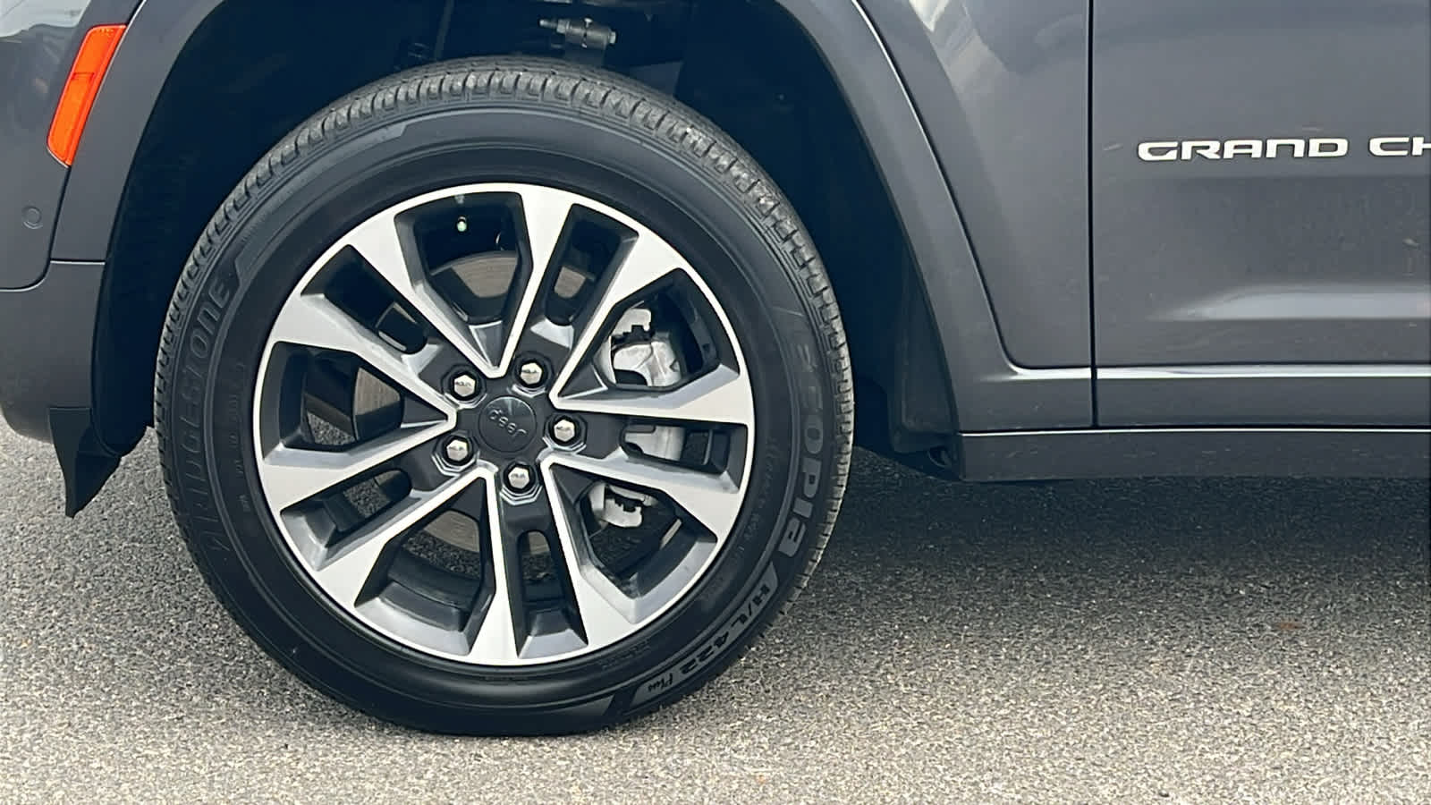 Thumbnail: 2025 Jeep Grand Cherokee L - 9