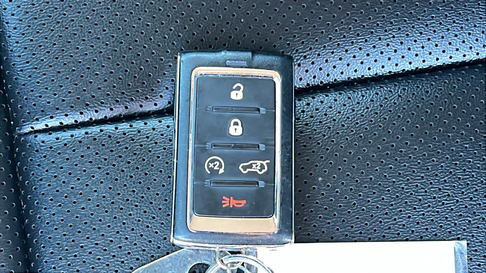 Thumbnail: 2023 Jeep Grand Cherokee - 29