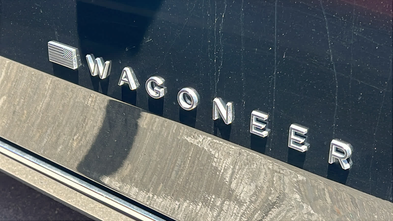 Thumbnail: 2022 Jeep Wagoneer - 4