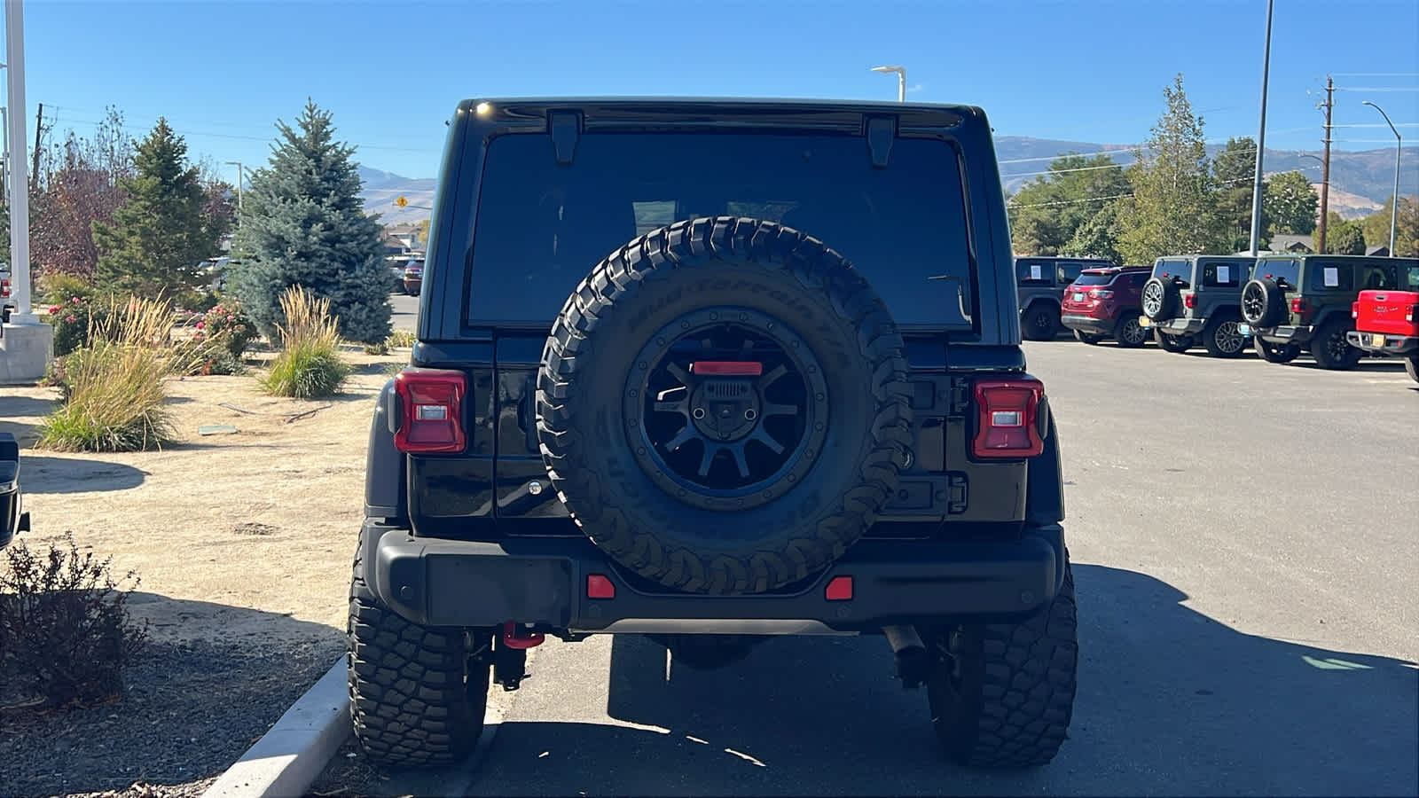 Thumbnail: 2020 Jeep Wrangler - 6